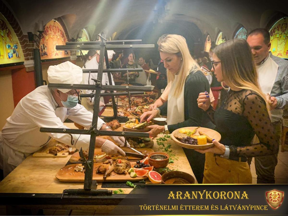 Aranykorona Hotel Miskolc Exterior photo