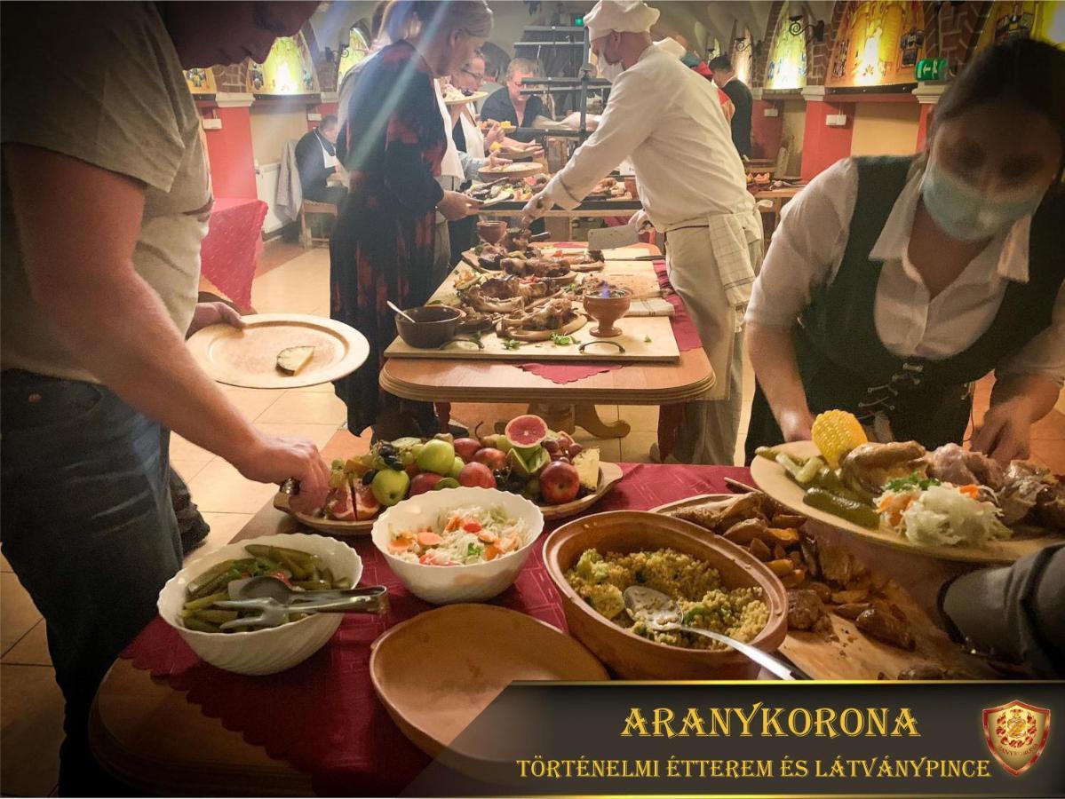 Aranykorona Hotel Miskolc Exterior photo
