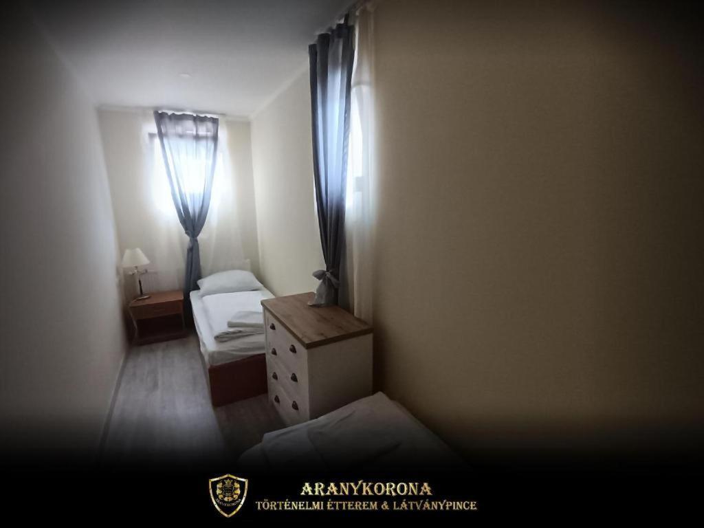 Aranykorona Hotel Miskolc Exterior photo